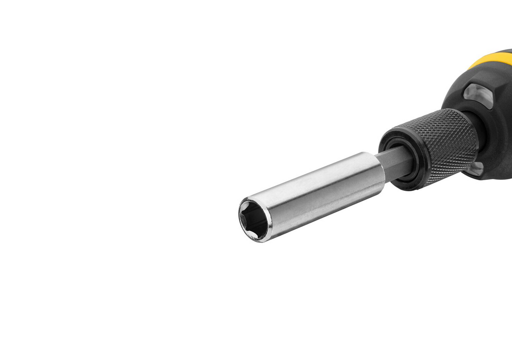 STANLEY 4V draadloze schroevendraaier met oplader en bits